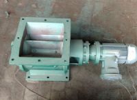 星型卸料器的重力作用