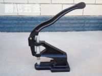 铸铁压扣机保养方法和结构特点