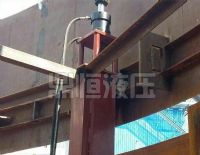 液压顶升使用时的注意事项